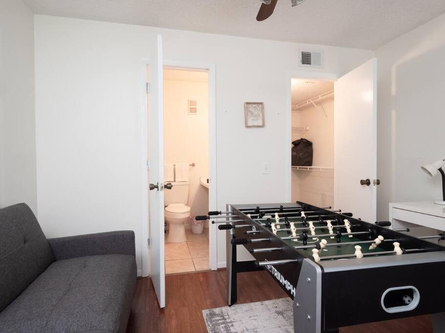 Spacious Condo Mins To Shands, University, & Downtown! Gainesville Eksteriør bilde