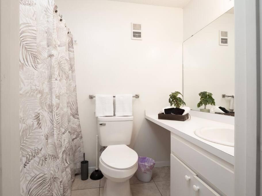 Spacious Condo Mins To Shands, University, & Downtown! Gainesville Eksteriør bilde