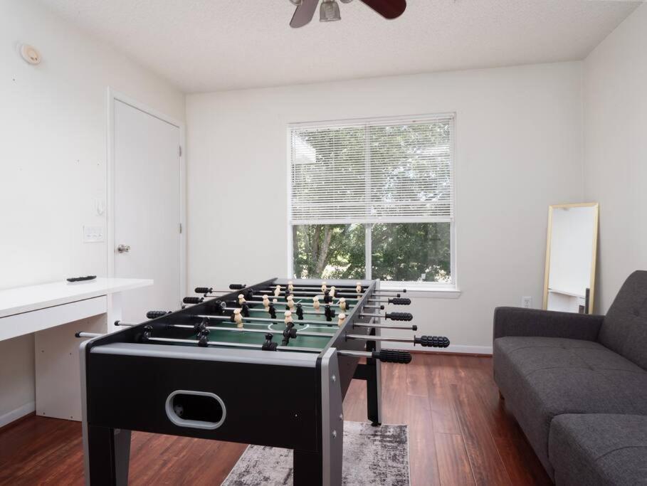 Spacious Condo Mins To Shands, University, & Downtown! Gainesville Eksteriør bilde