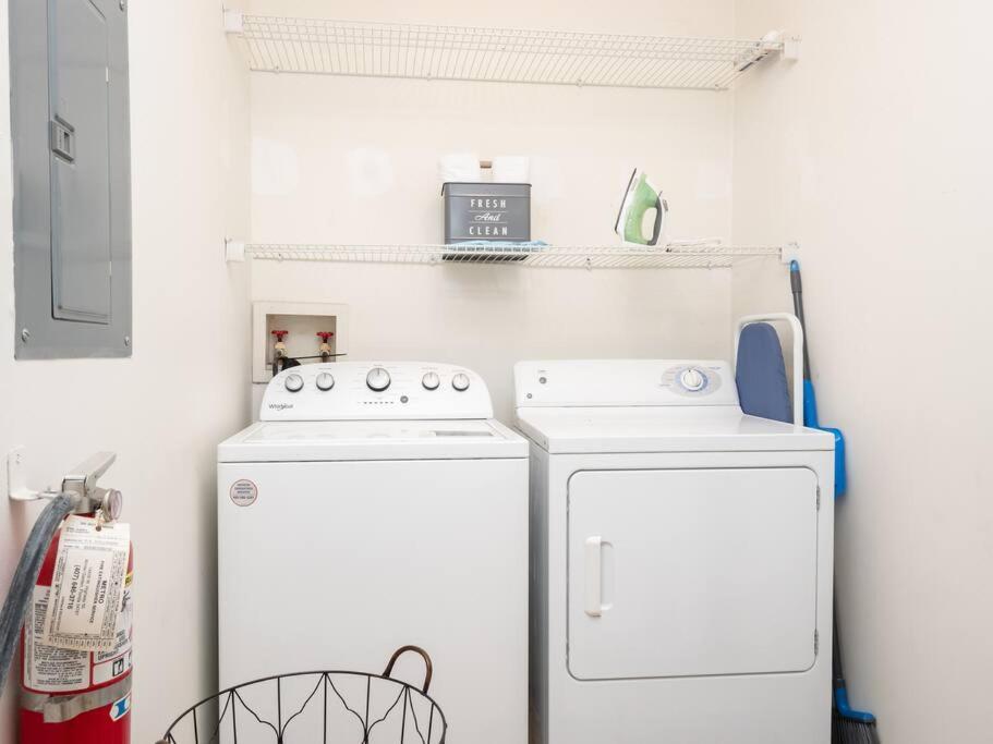 Spacious Condo Mins To Shands, University, & Downtown! Gainesville Eksteriør bilde