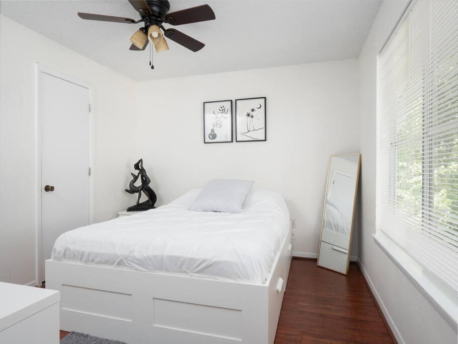 Spacious Condo Mins To Shands, University, & Downtown! Gainesville Eksteriør bilde