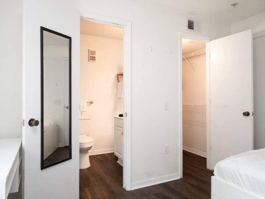 Spacious Condo Mins To Shands, University, & Downtown! Gainesville Eksteriør bilde